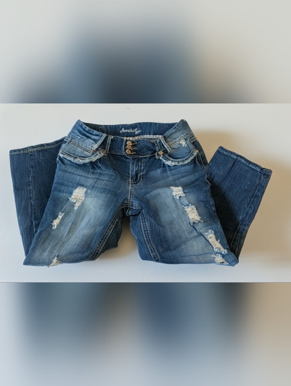 Amethyst Distressed Denim Capris SZ 9